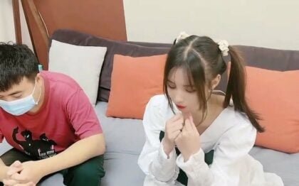 Anh trai thất tình thỏa mãn với đứa em gái quyến rũ