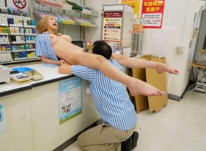 Em gái trẻ đang háo hức thích quậy phá, để anh trai quản lý đụ nát lỗ lồn