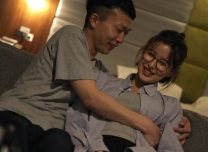 Gặp lại gái tình cũ và bắt cóc đi khách sạn