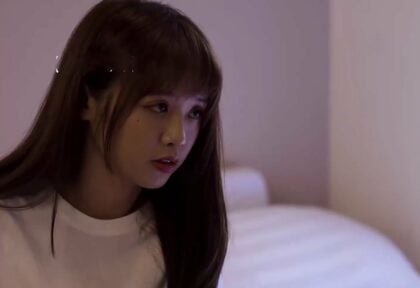 Cậu thằng may mắn được địt cùng cô bé xinh đẹp vú khủng